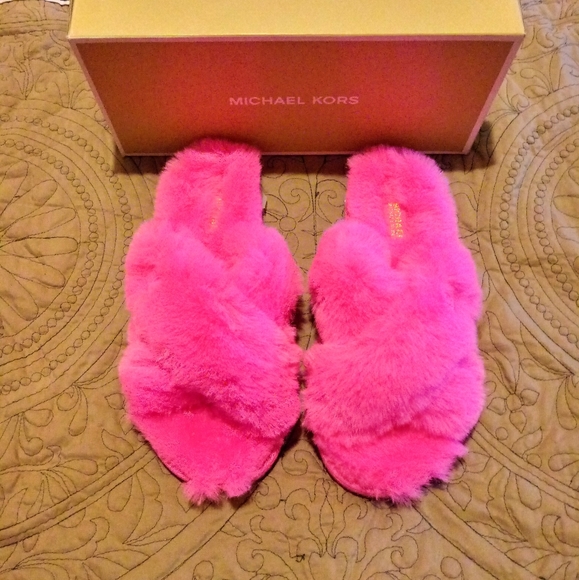 Michael Kors Lala Slippers - Picture 2 of 14